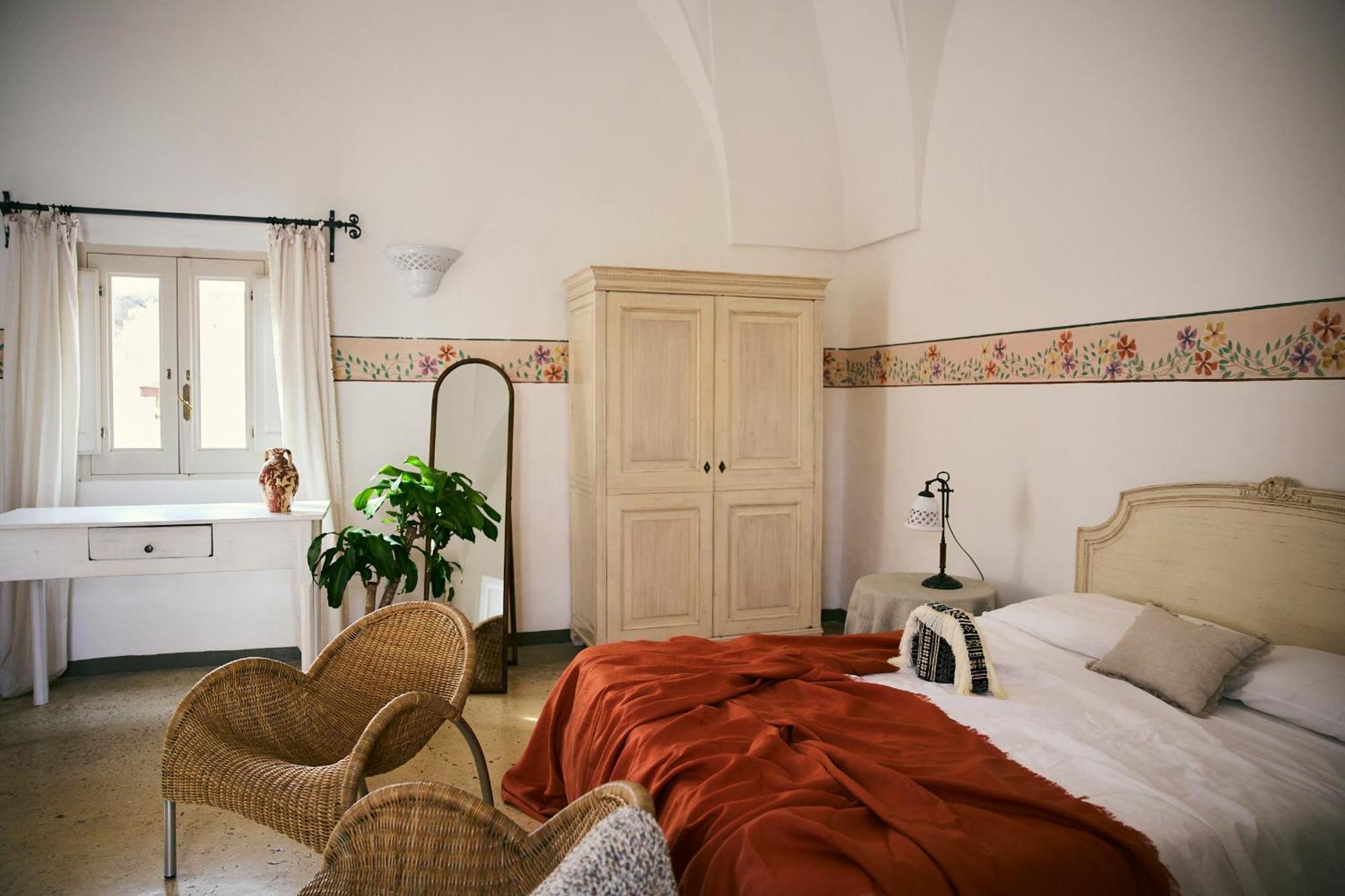 Relais Corte Palmieri & Il Chiostro - Residenza D'Epoca Галлиполи Экстерьер фото